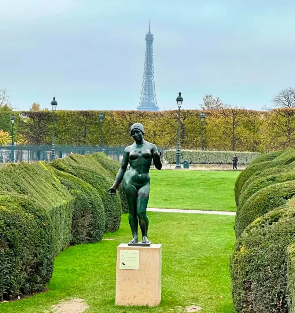 チュイルリー公園】ルーヴル美術館近くの美しい庭園・写真