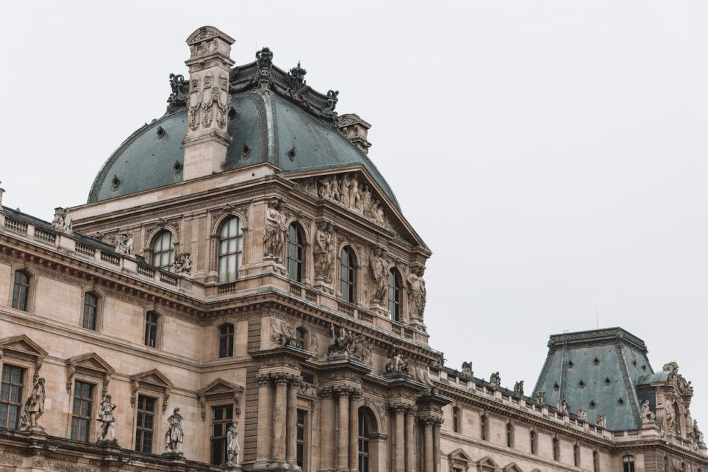【土日限値下】Historic Houses of Pari パリの歴史的大使館 Historic houses in Paris